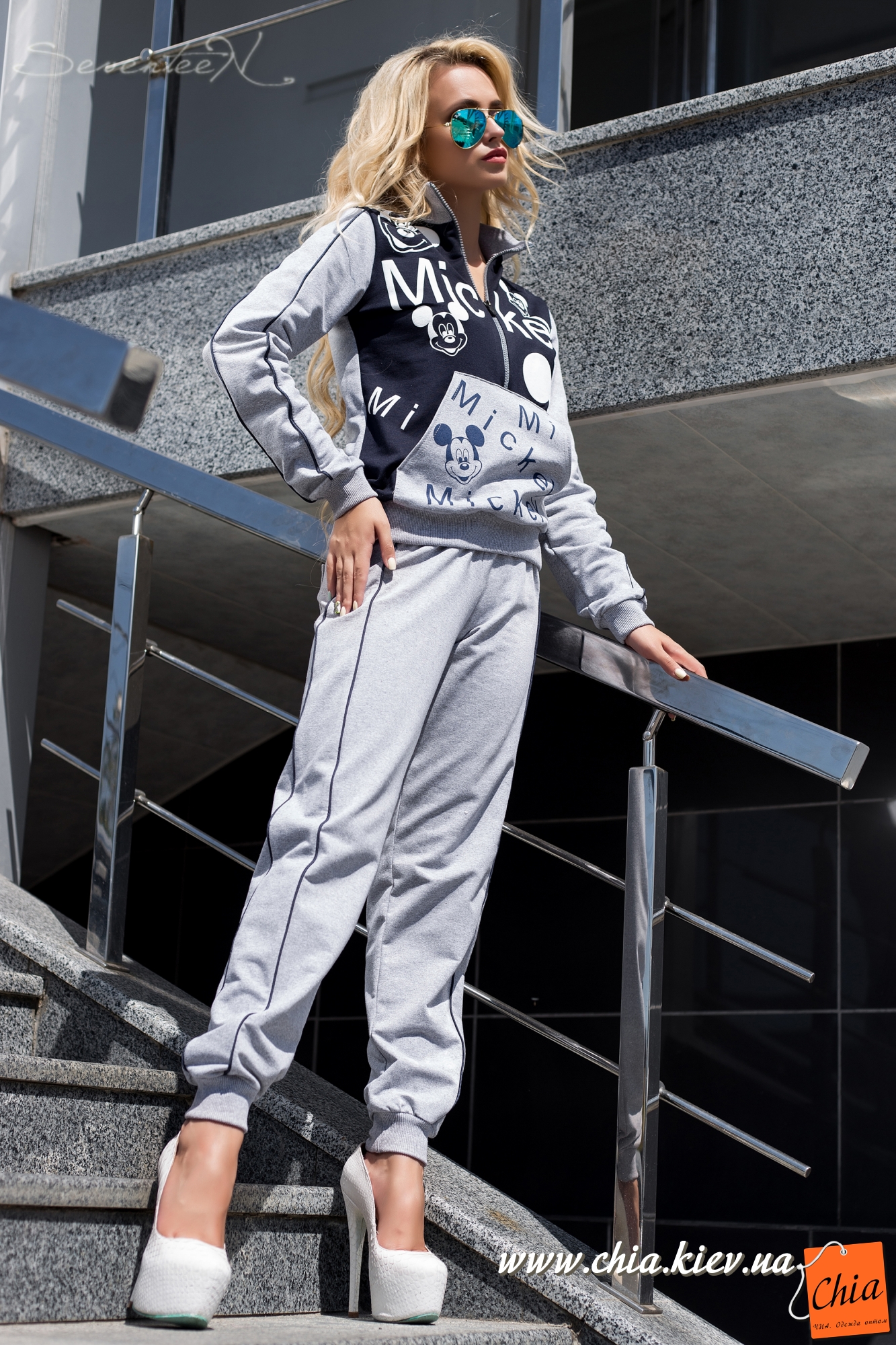 Спорт костюм