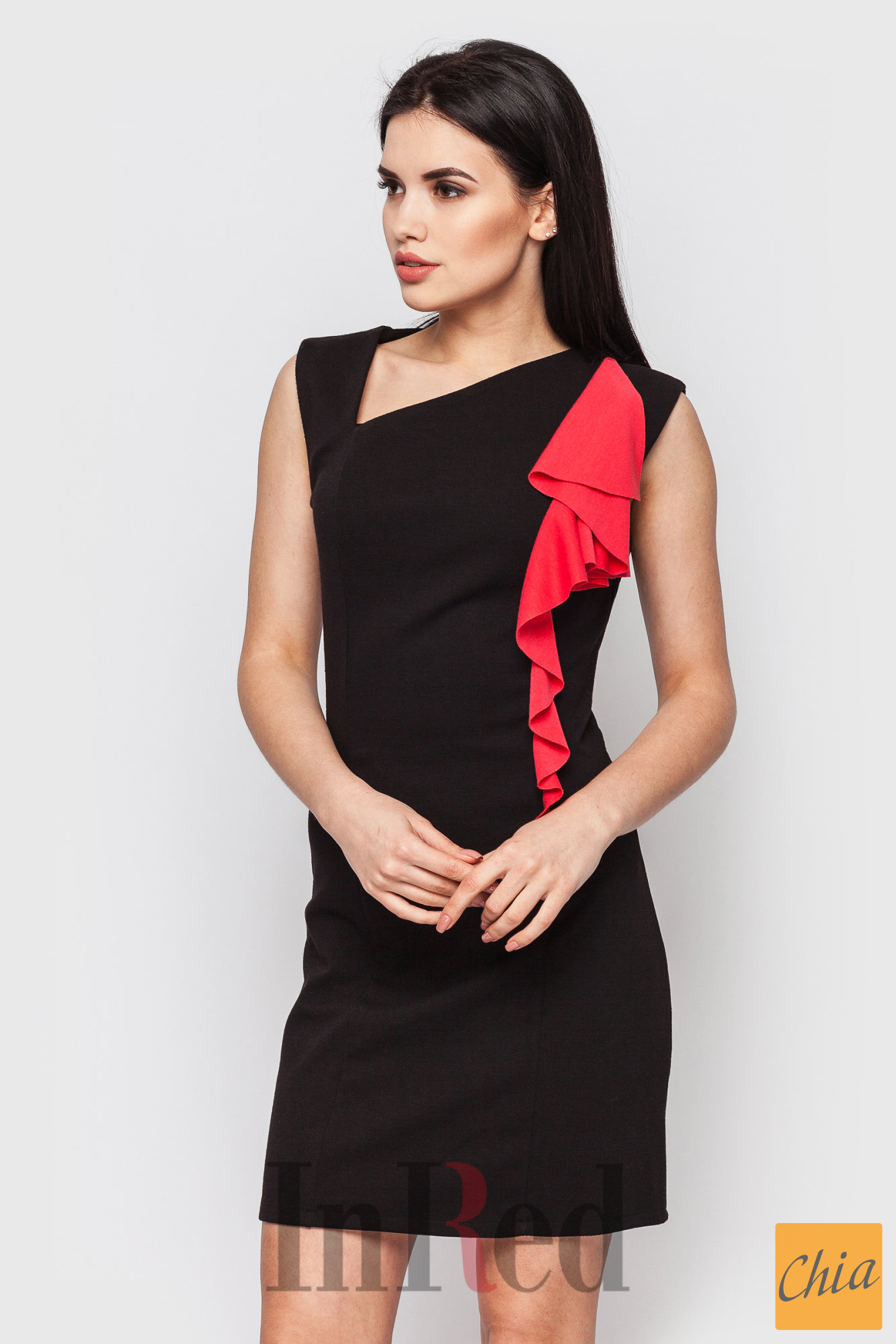 Платье с воланом