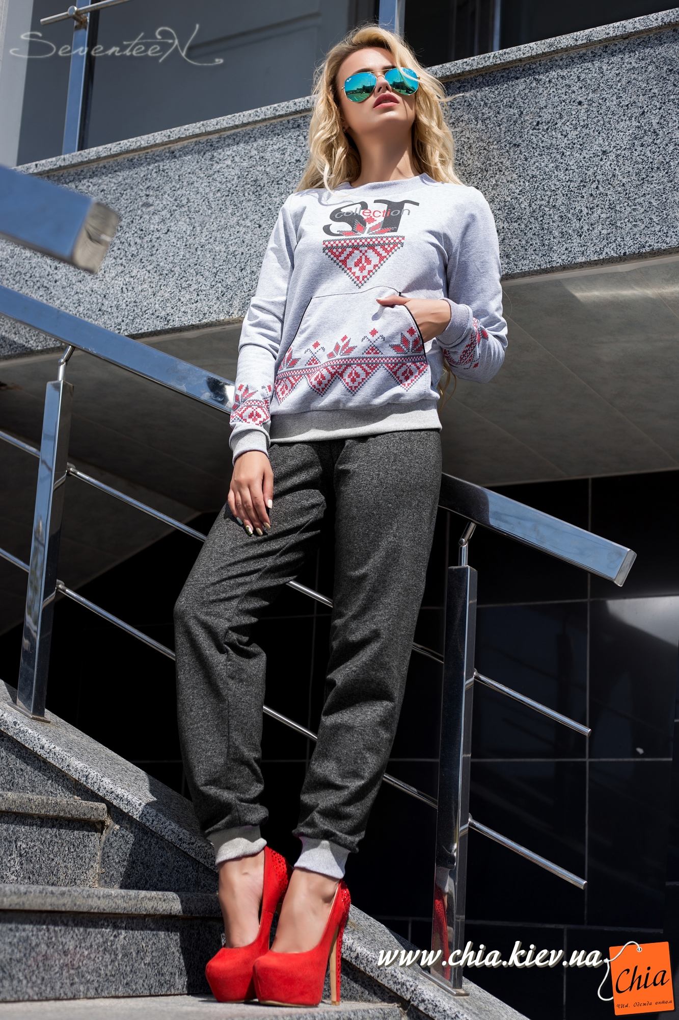 Спорт костюм