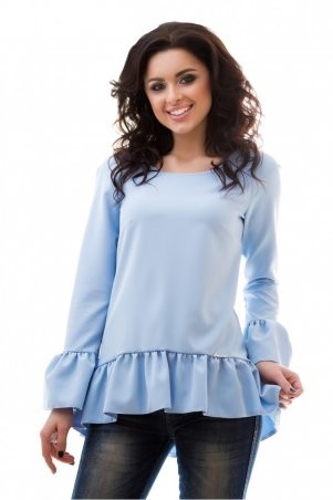 Блузка с воланами