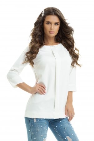 Белая трикотажная кофта
