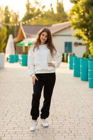 Костюм женский спортивный