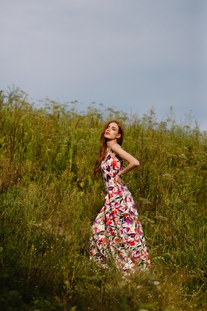 Lilo: Длинное платье с вырезом на спине принт "Тюльпаны" 08018 - фото 1
