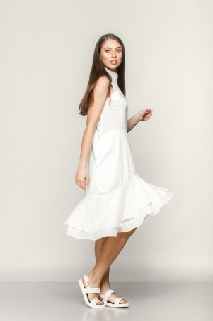 Marterina: Платье-рубашка без рукава с рюшей по низу белое K01P18R01 - фото 4