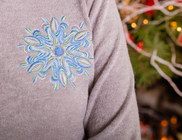 Sparkles Knit: Гольф с вышивкой "Снежинка" 16510 - фото 3