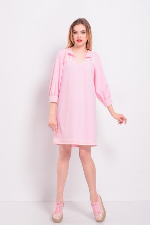 Lilo: Розовое прямое короткое платье с кружевом Lilo 8204 - фото 2