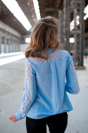 Fognar: Блуза голубая с кружевом 2091/2 - фото 3