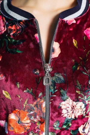 A-Dress: Велюровый костюм цвета марсала с цветочным принтом 80231 - фото 3