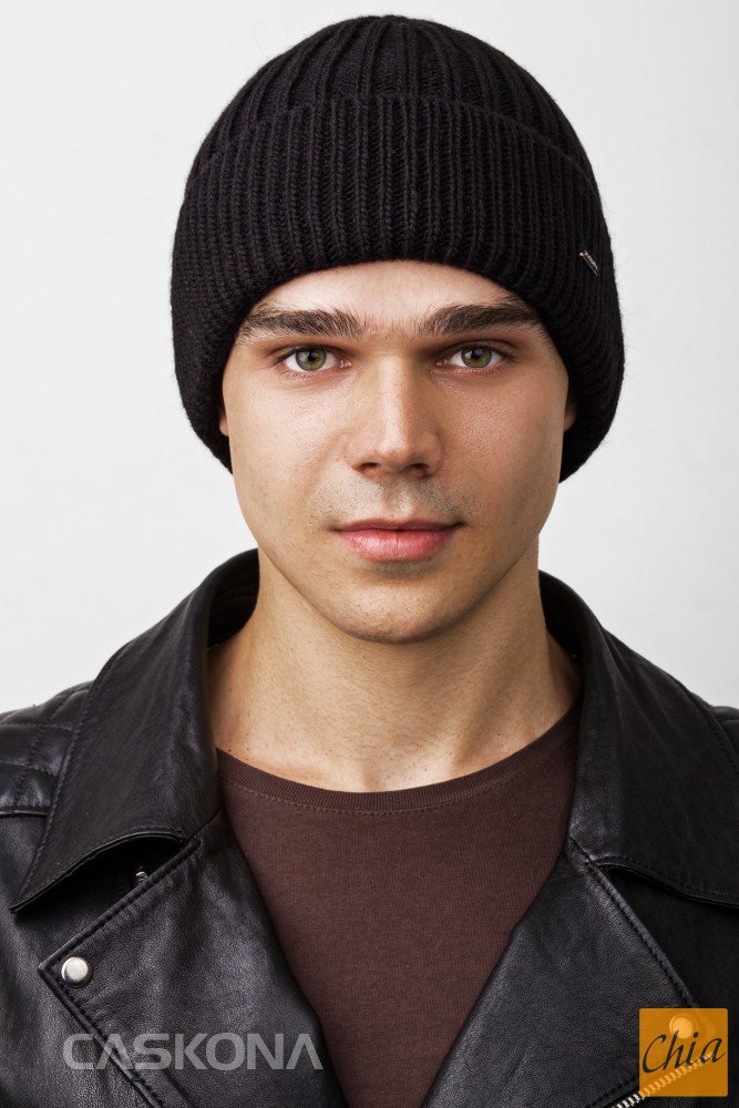 ARCTICA F ШАПКА чёрный