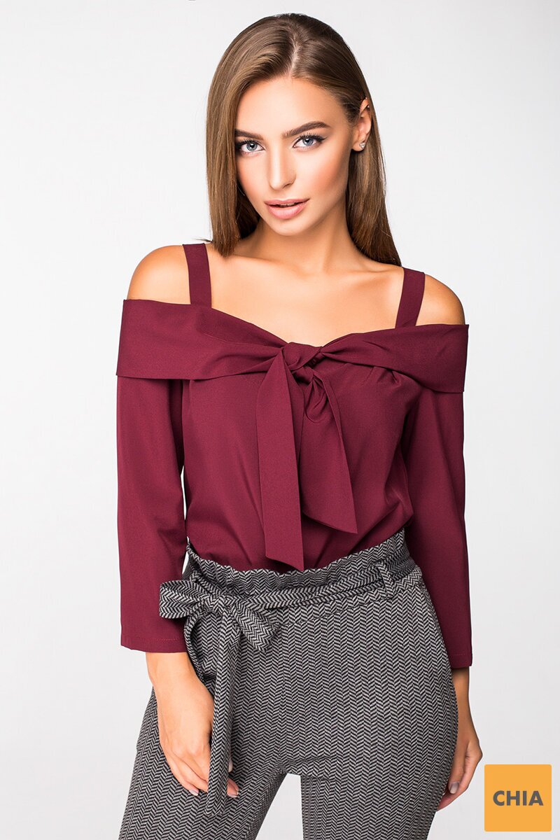 Бордовая блуза с открытыми плечиками и бантом Этна