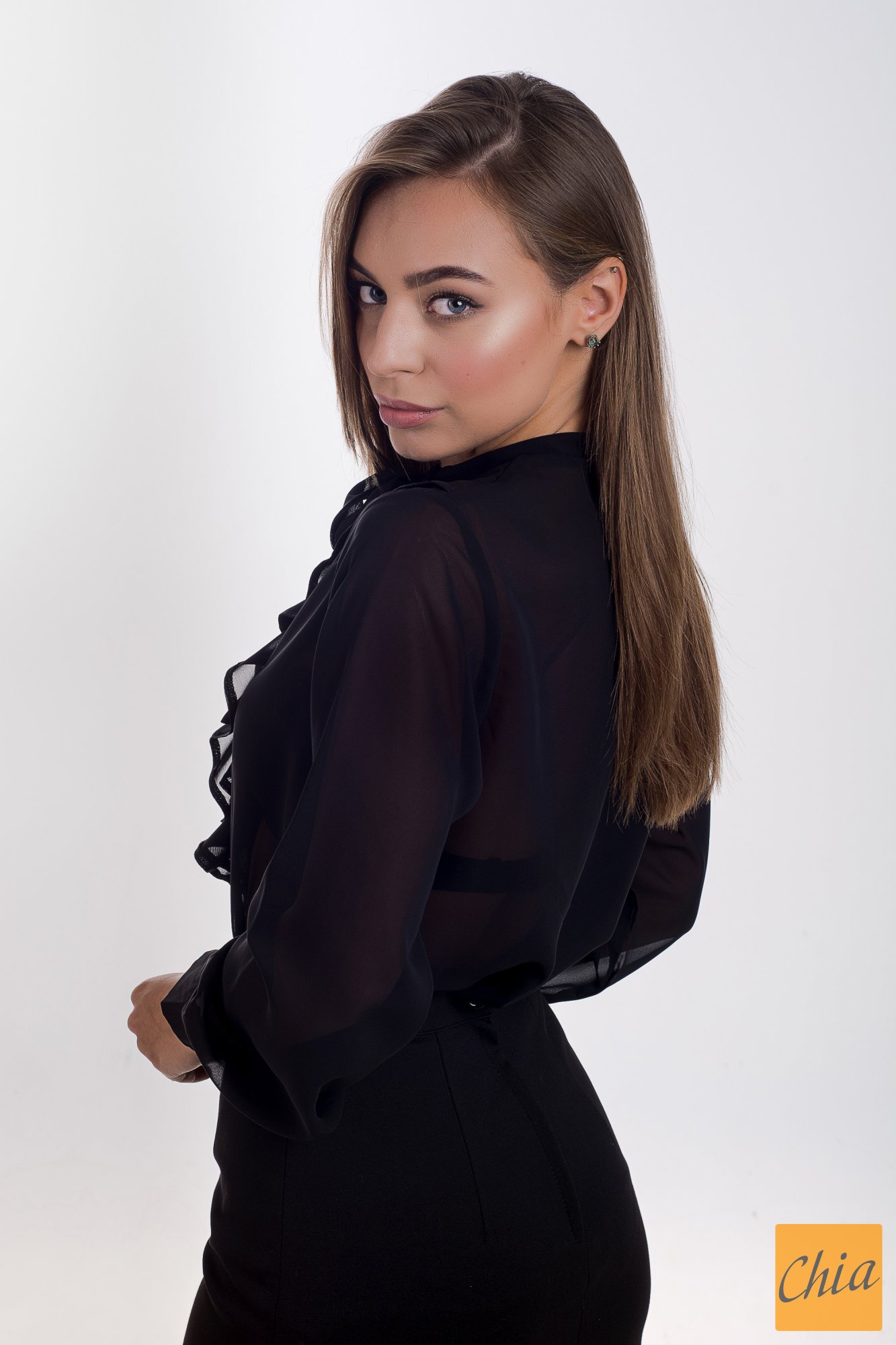 Стильная женская блуза из шифона