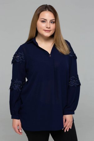 Tatiana: Нарядная блуза с кружевом АНДРЕА темно-синяя - фото 1