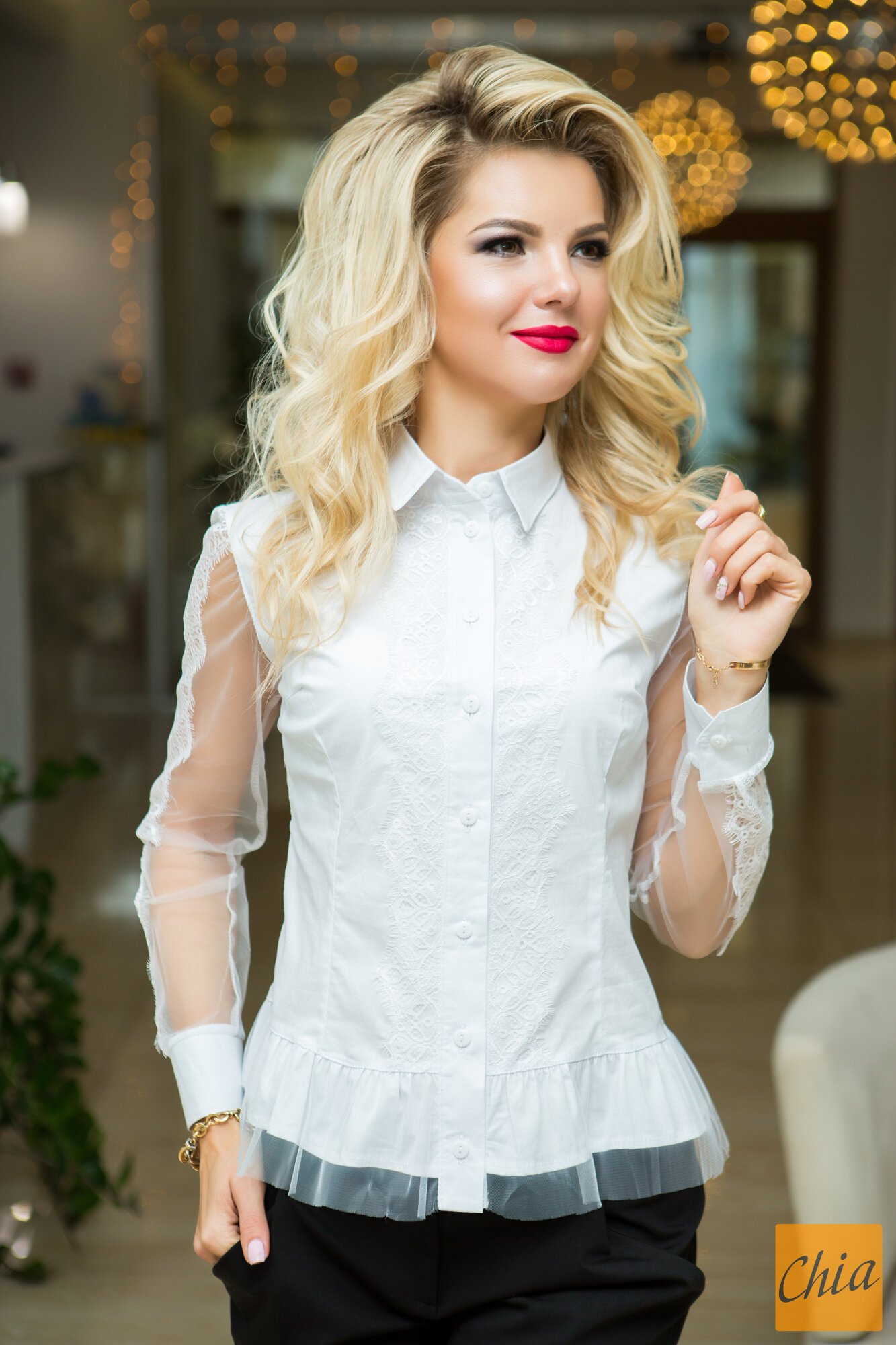 Блузка с французским кружевом