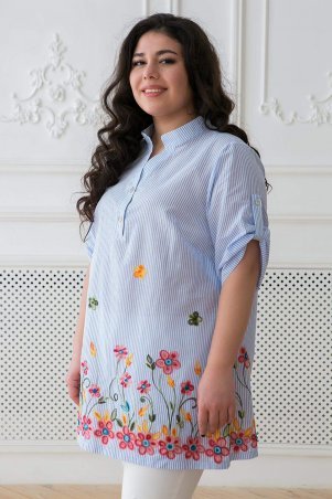Tatiana: Рубашка в народном стиле с яркой вышивкой ФЛОРА голубая - фото 2