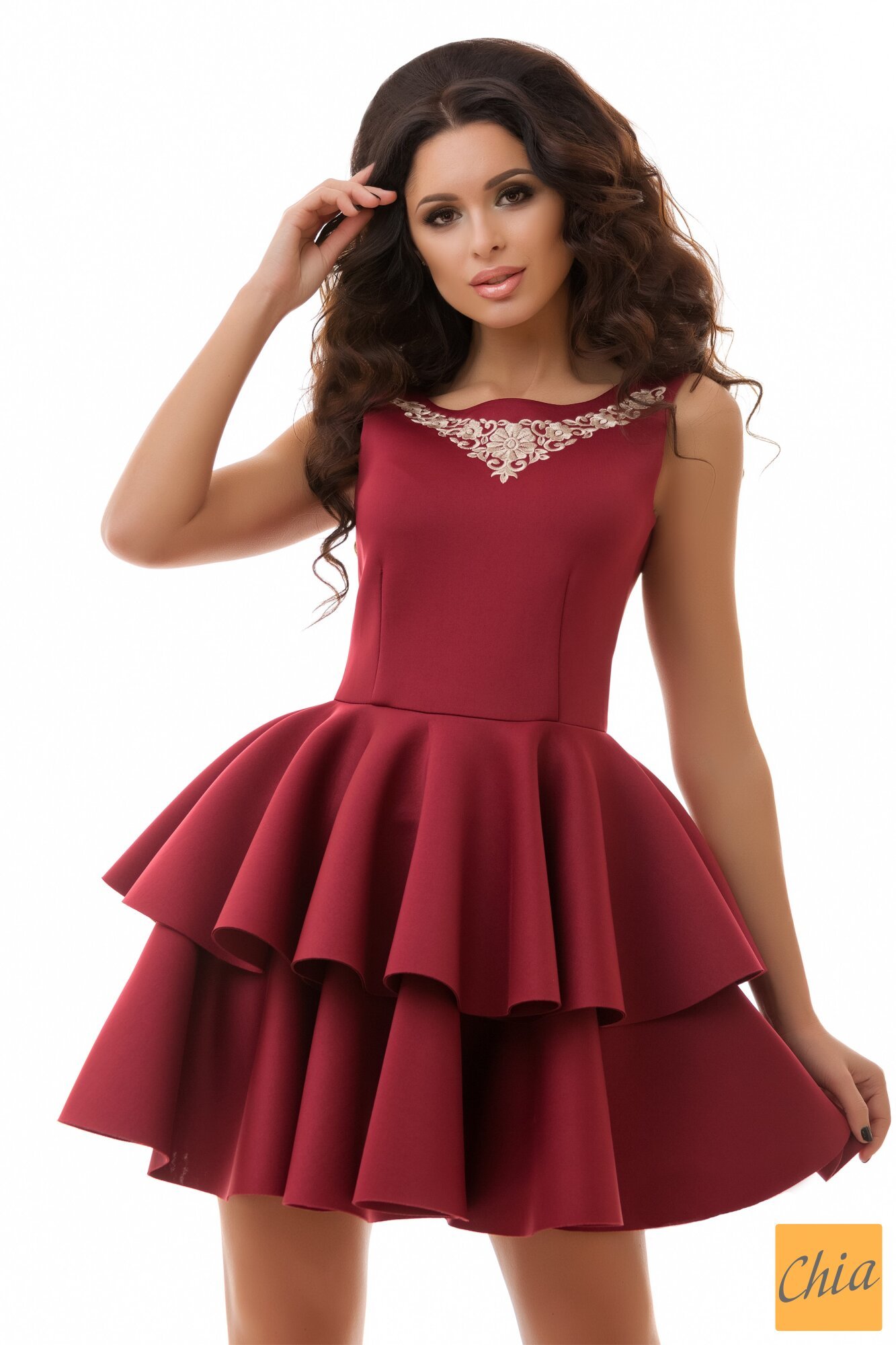 Коктейльное платье с пышной юбкой