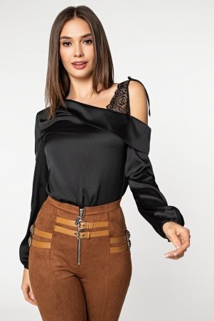 Itelle: Чорна шовкова блуза з плечем із гіпюру Сара 21182 - фото 4