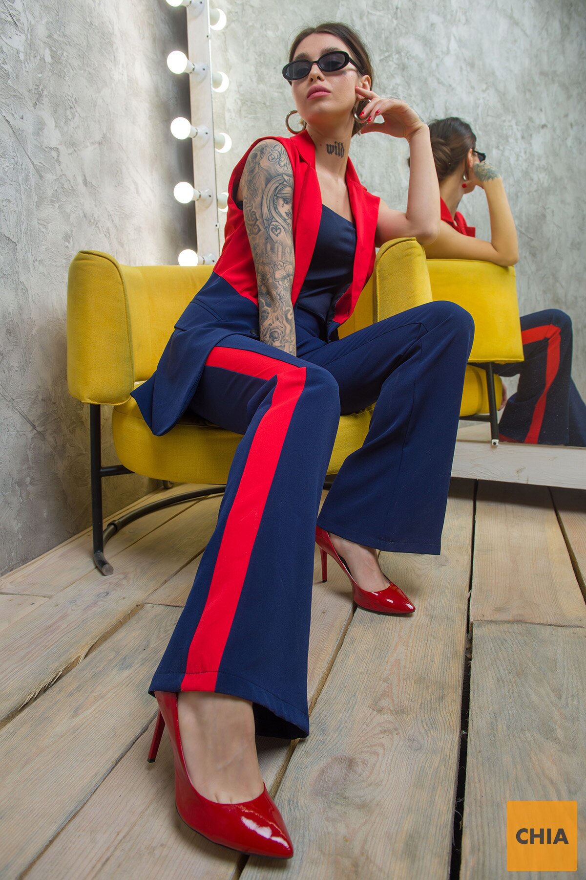 Костюм Овация красный с синим