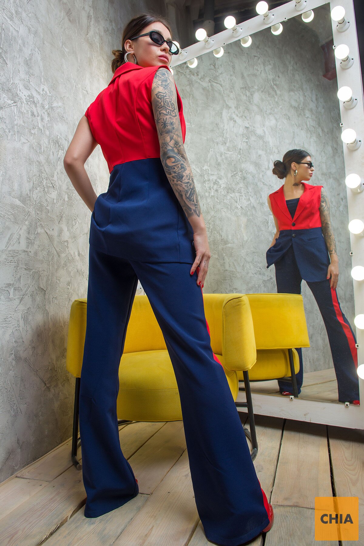 Костюм Овация красный с синим