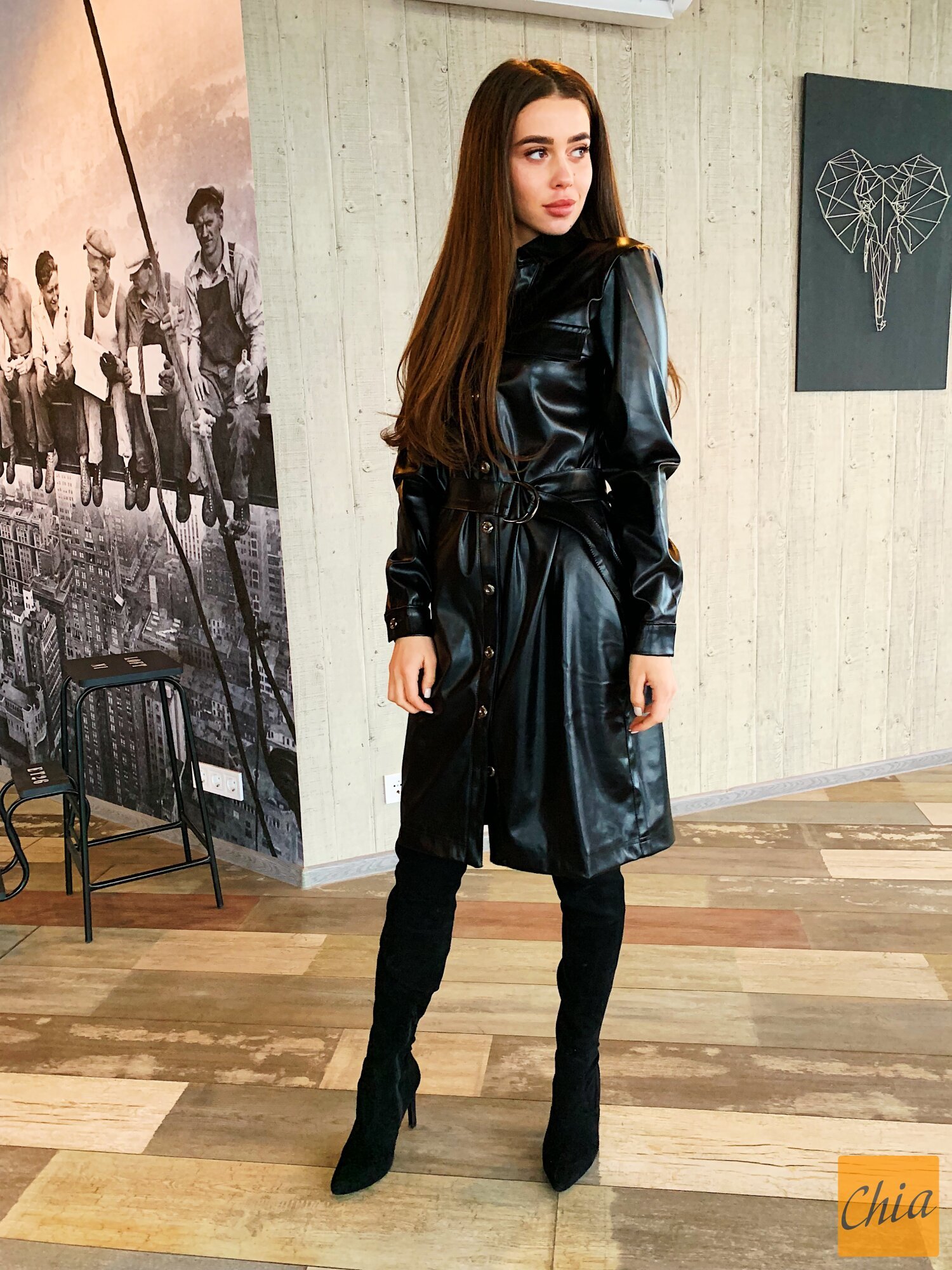 Платье из эко кожи