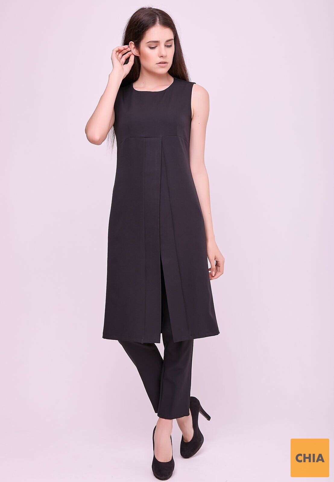 Костюм из туники и брюк черный