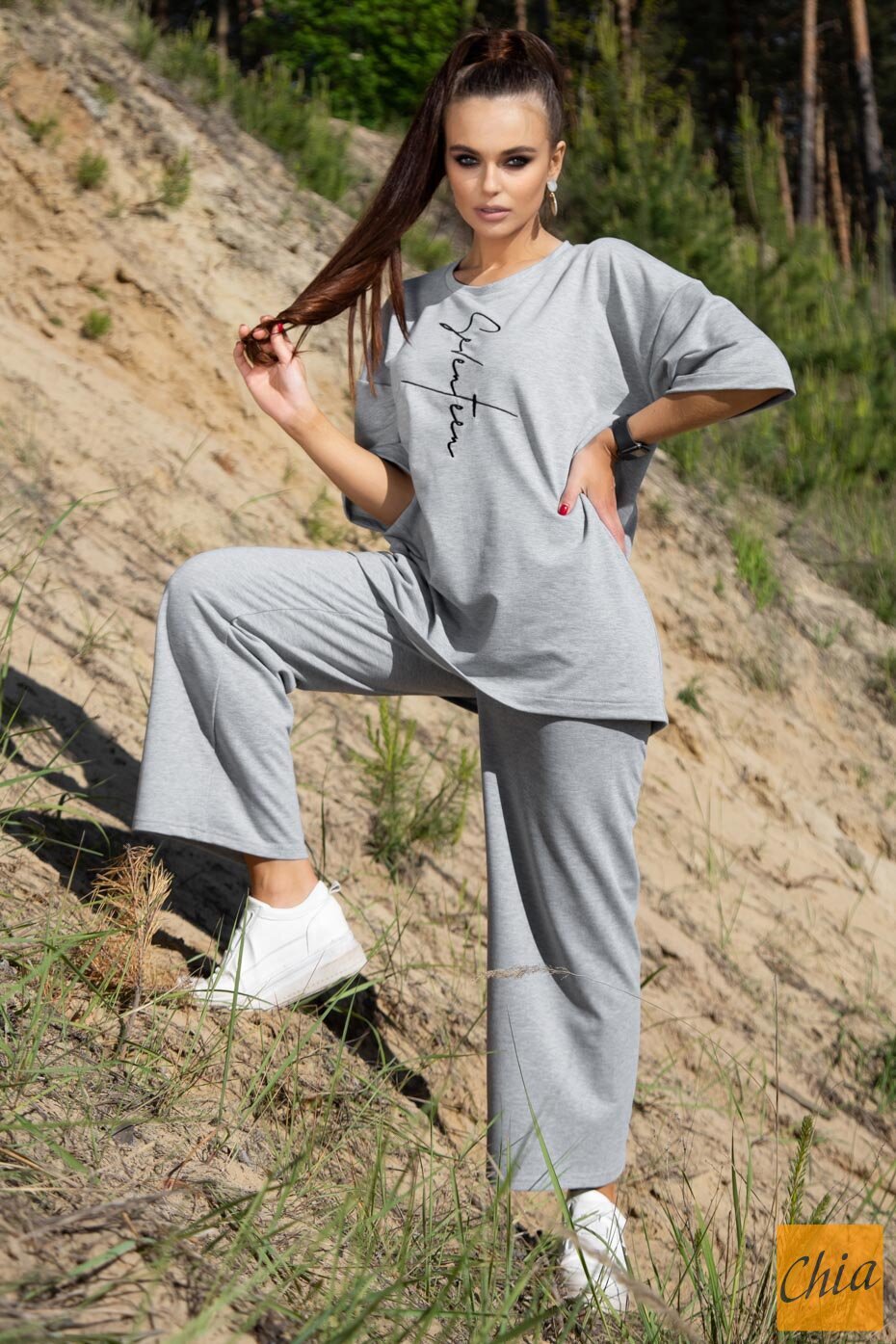 Спортивный костюм с штанами