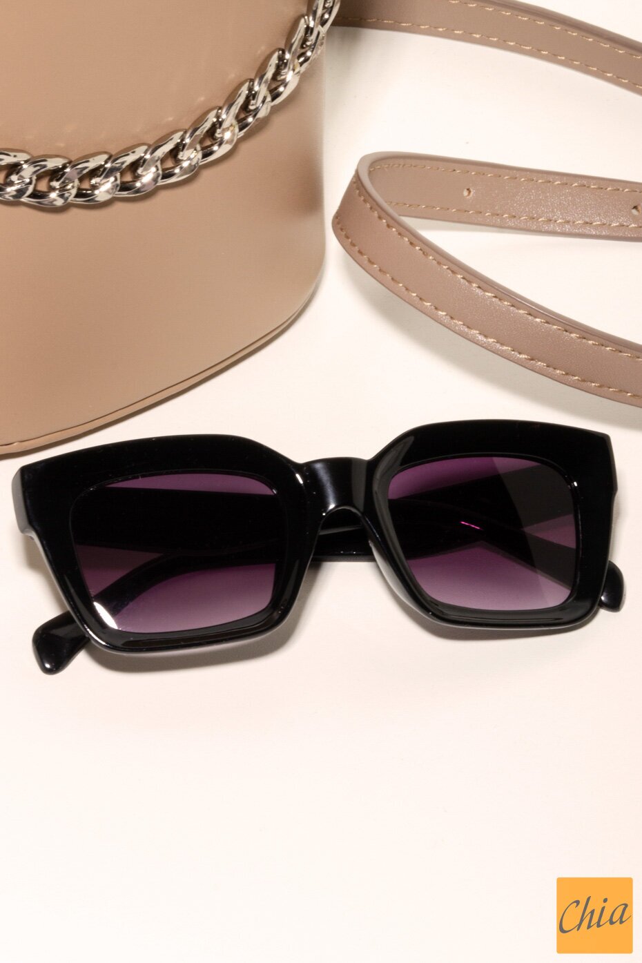 Квадратные солнцезащитные очки