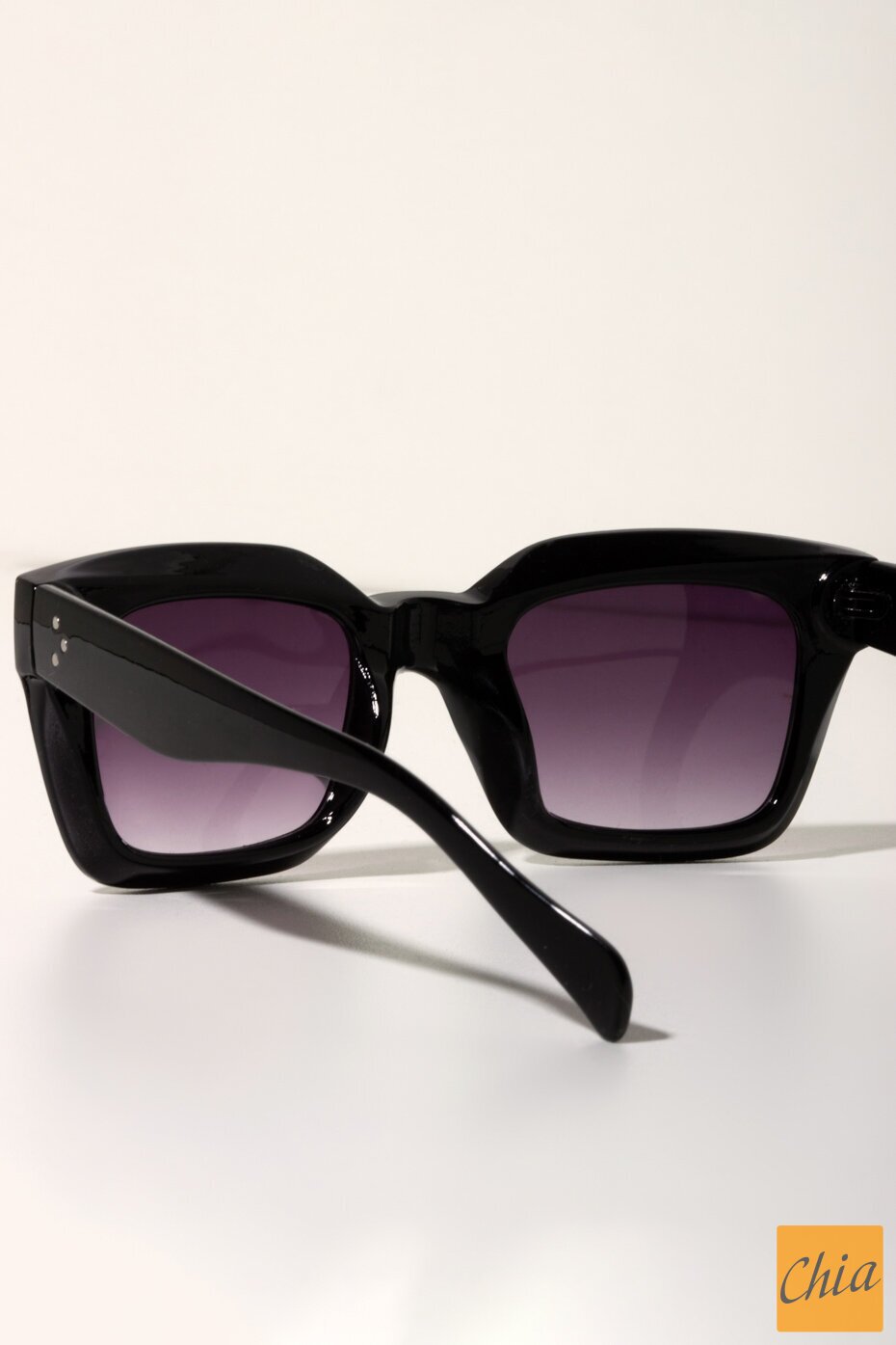 Квадратные солнцезащитные очки