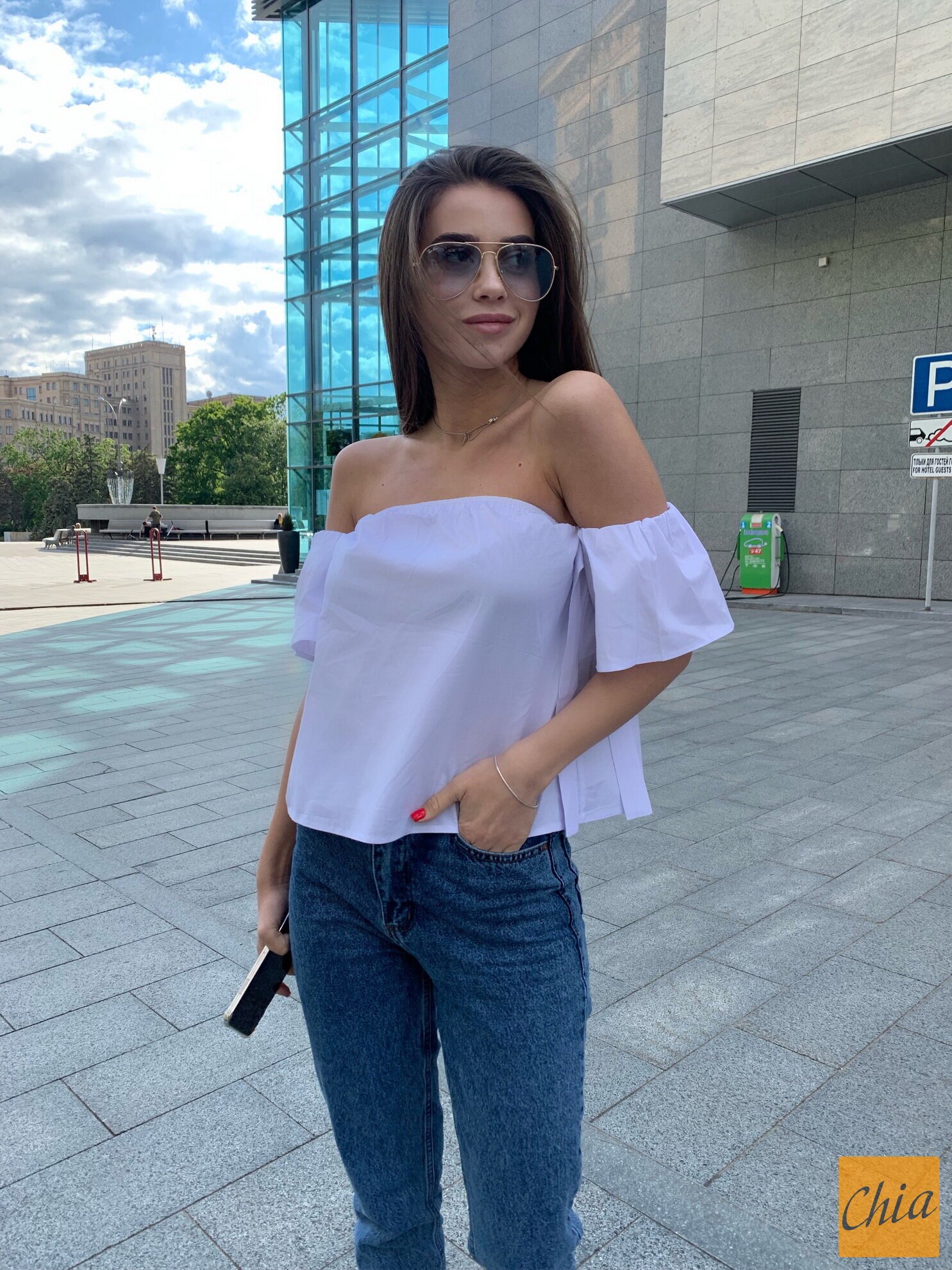 Топ летний белый