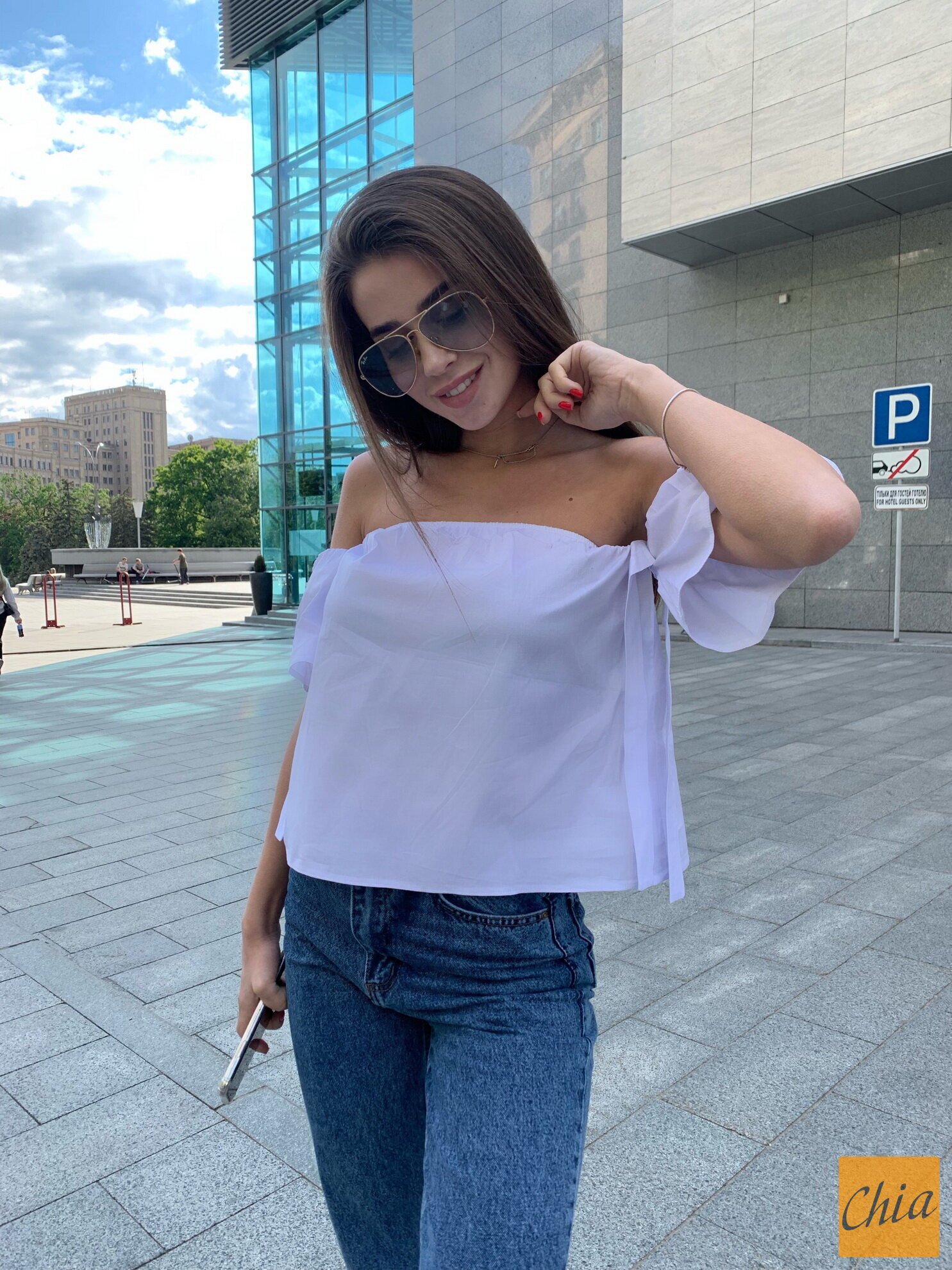 Топ летний белый