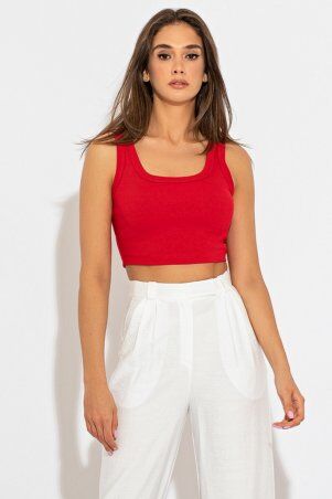 Красная короткая майка в рубчик Аими