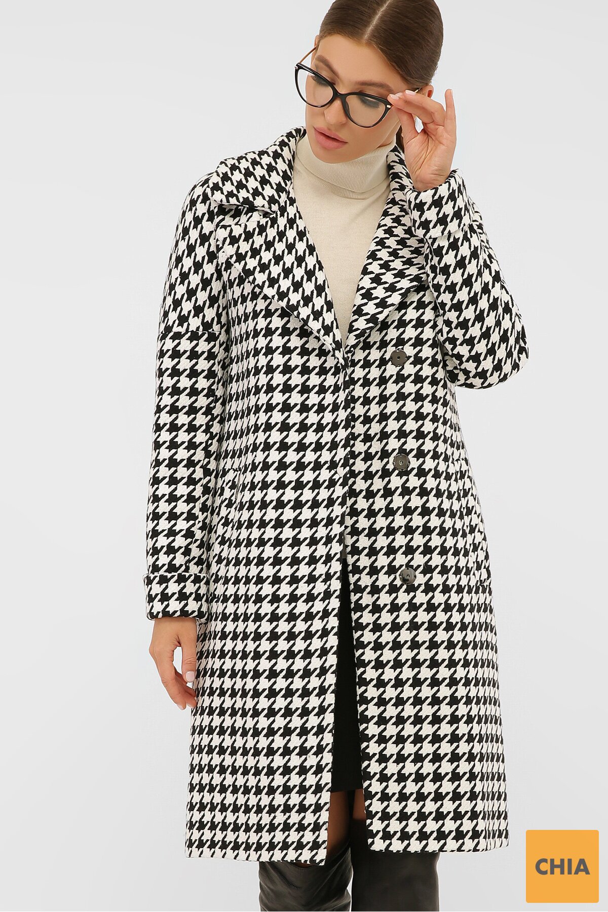 Пальто П-399-100 2443-лапка ч/б