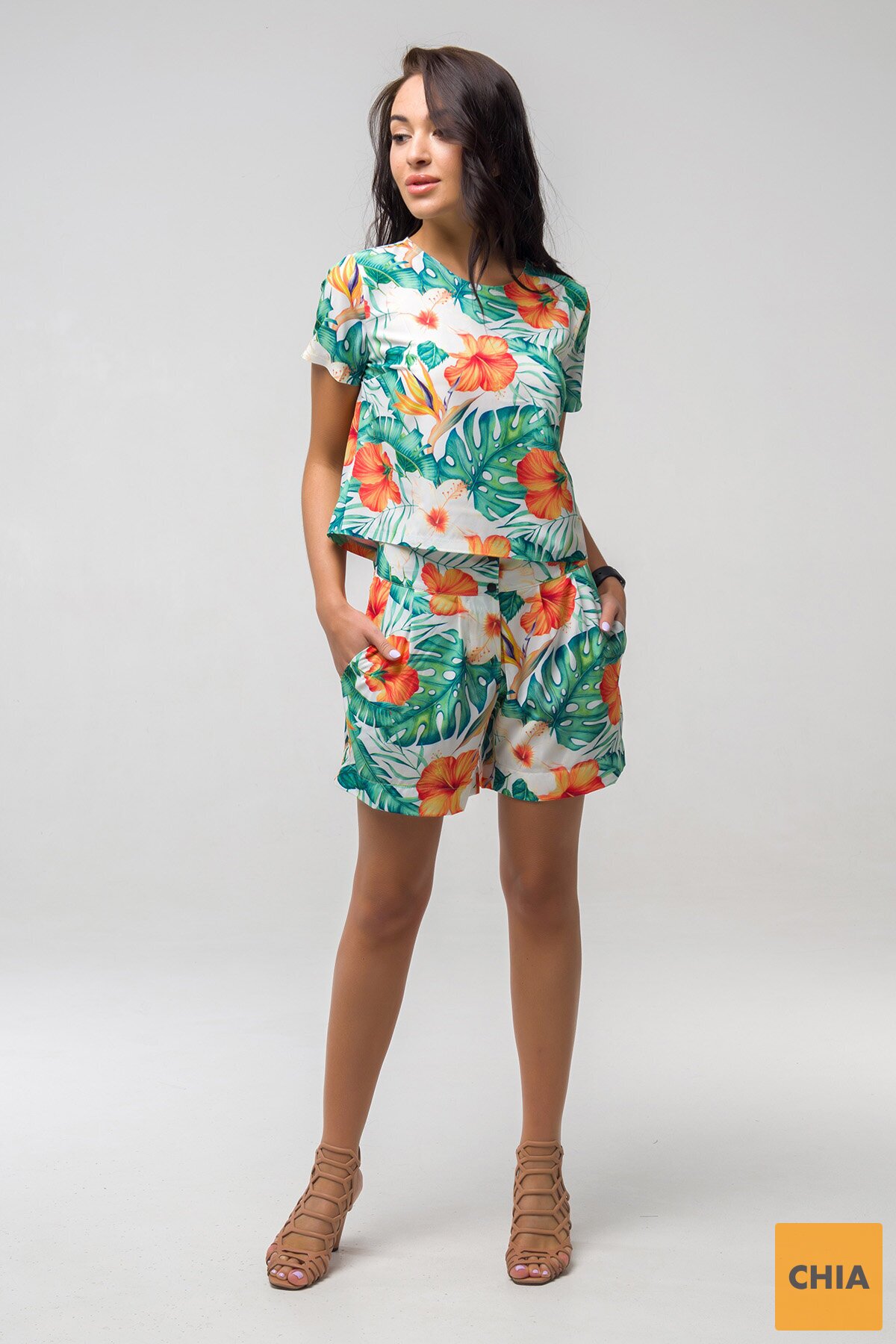 Костюм Сафари белый папоротник(софт)