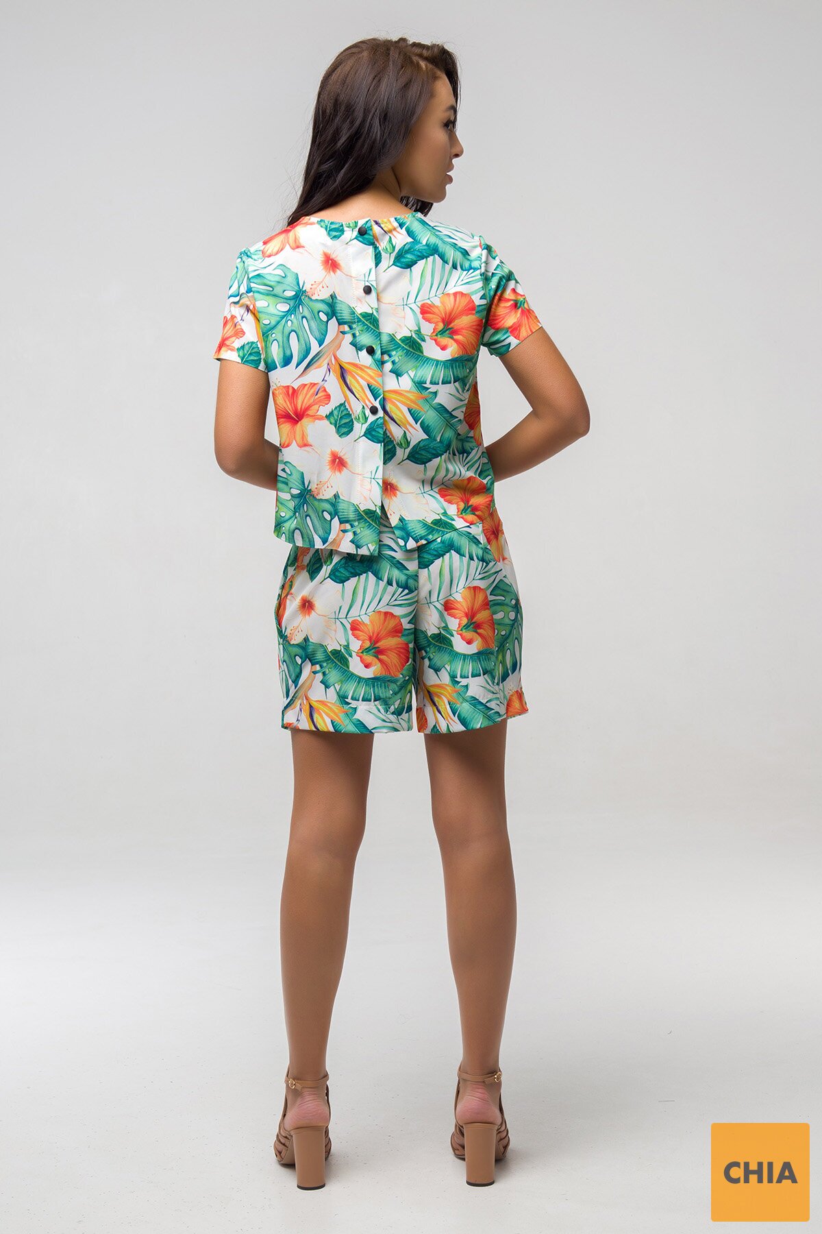 Костюм Сафари белый папоротник(софт)