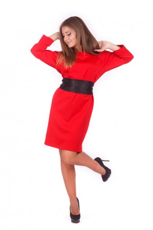 Lilo: Прямое красное платье с вырезом на спине 193 - фото 6