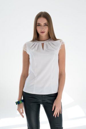 Блузка с французским кружевом