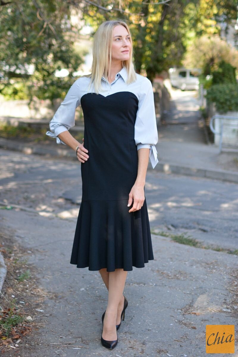 Черное платье миди с контрастным рубашечным верхом