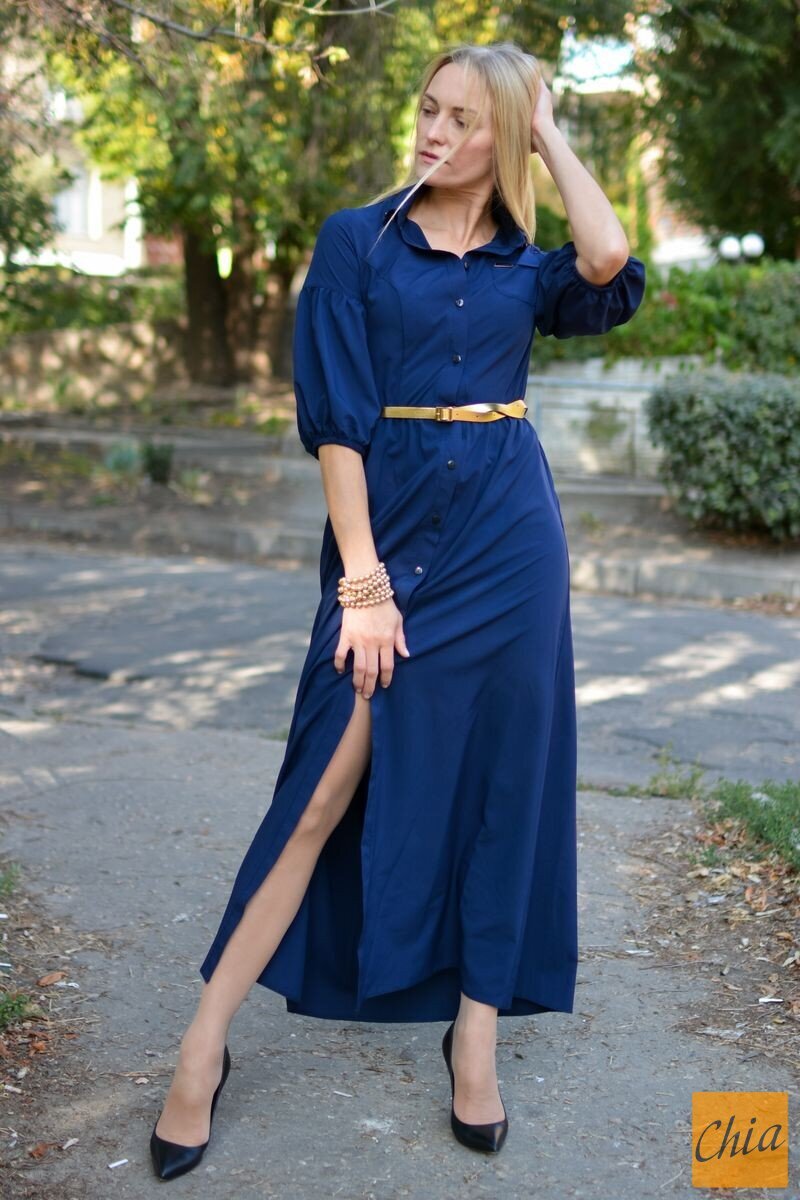 Синее вечернее платье в пол с поясом