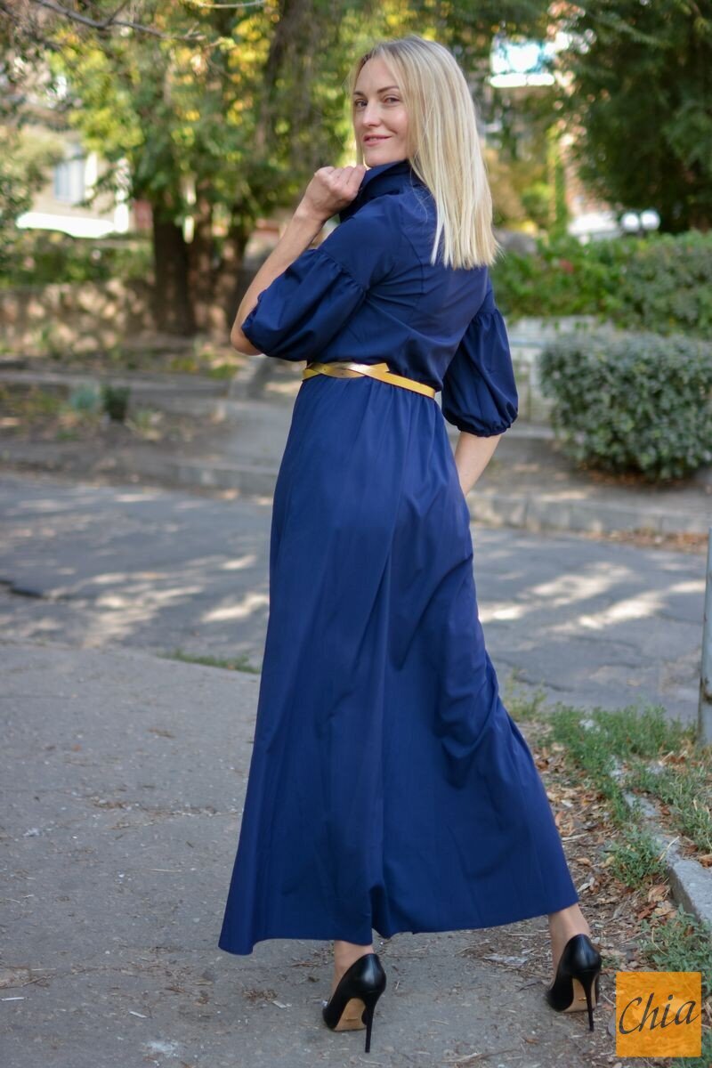 Синее вечернее платье в пол с поясом