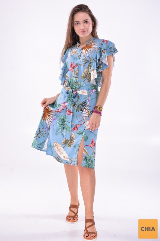Нежное голубое платье с рюшами и поясом тропического принта с разрезами спереди