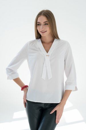 Белая блузка с галстуком и рукавами 3/4