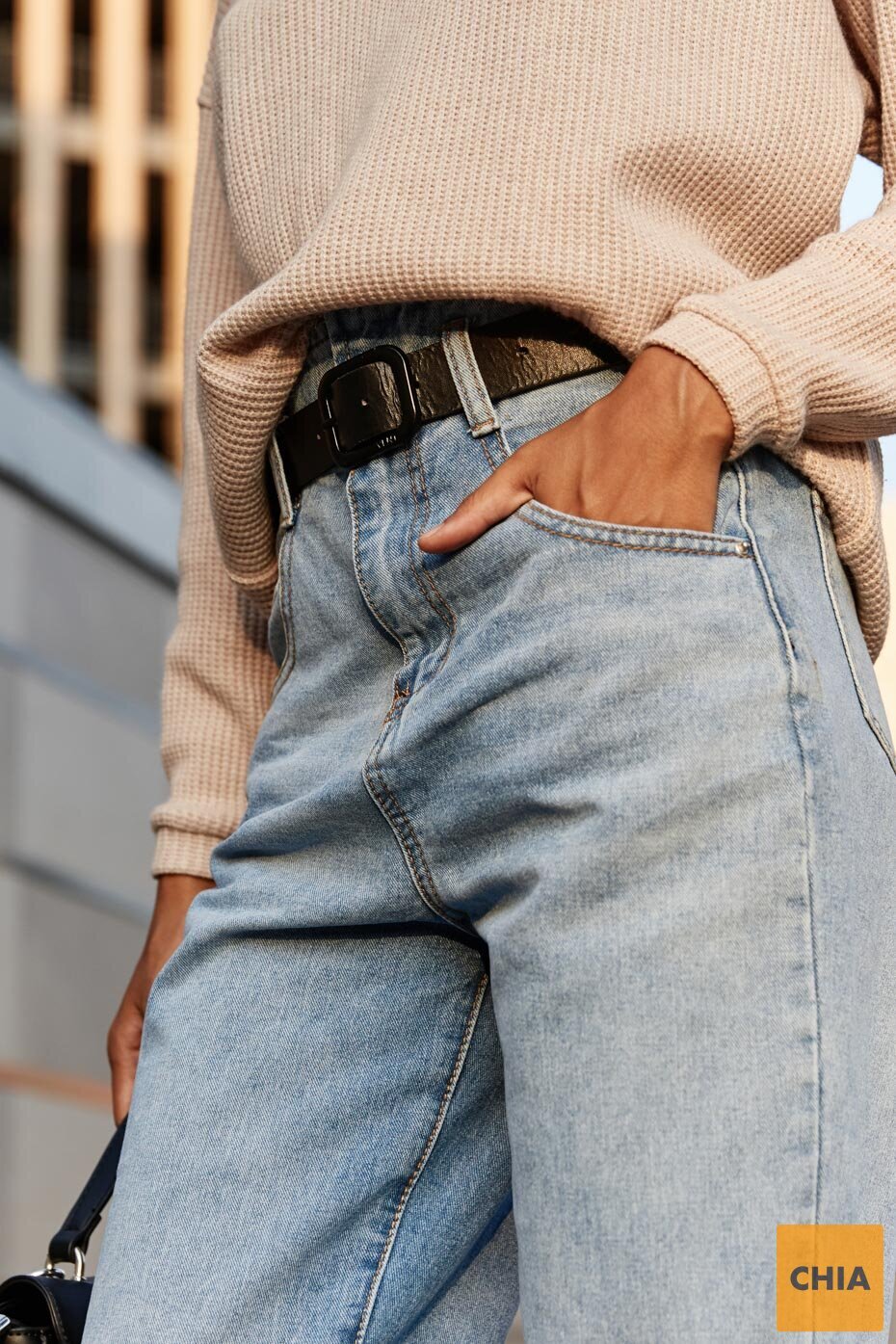 Джинсы бананы