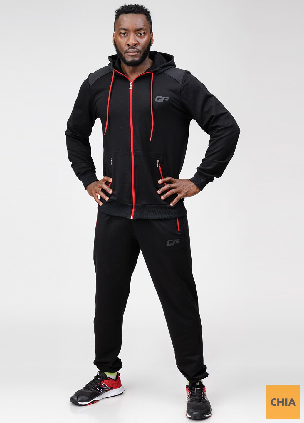 Мужской спортивный костюм