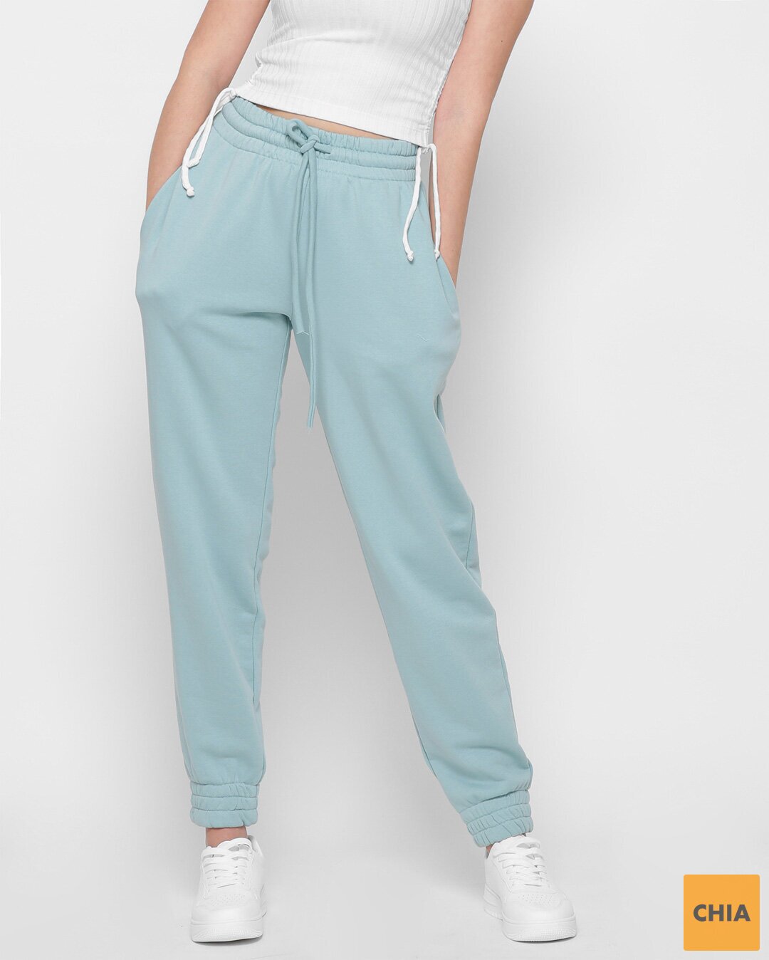 Спортивные брюки