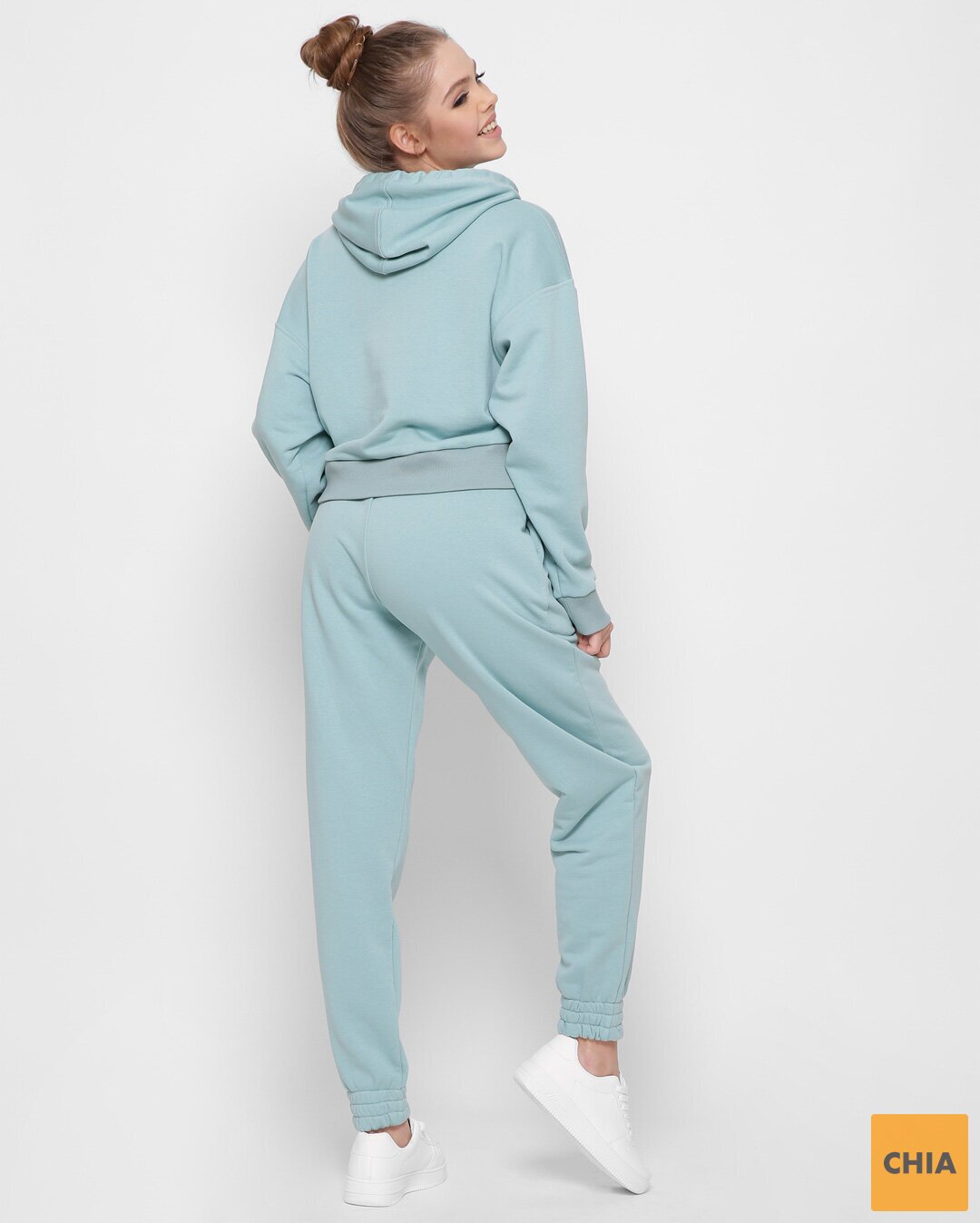 Спортивные брюки