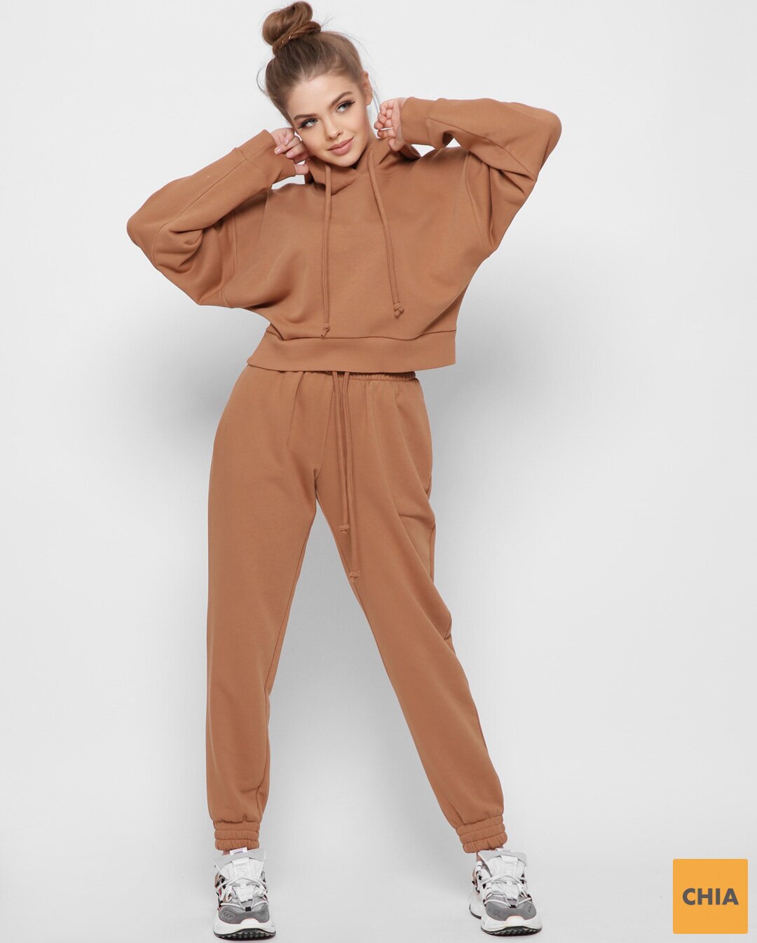 Спортивные брюки