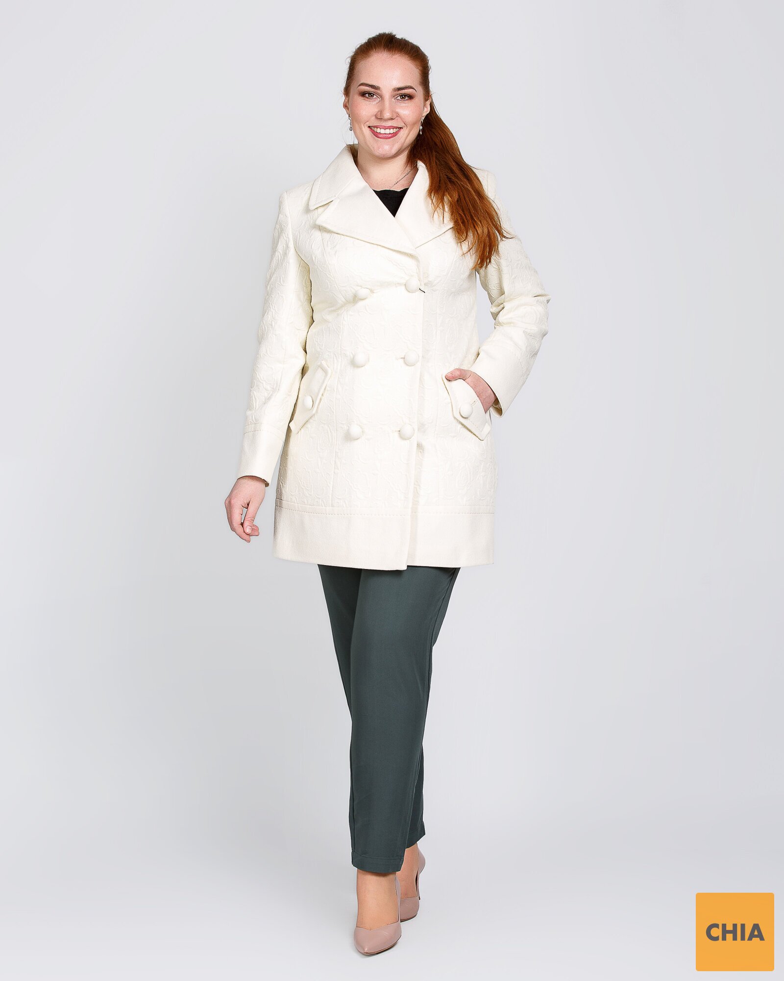 Жаккардовый плащ женский