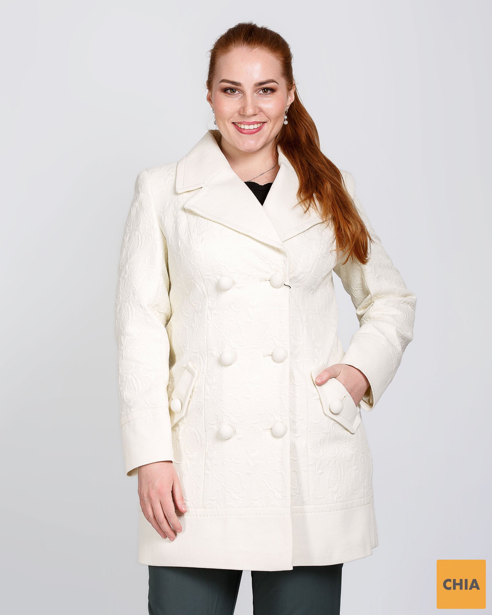 Жаккардовый плащ женский