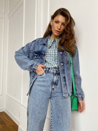 Джинсовая куртка голубого цвета София