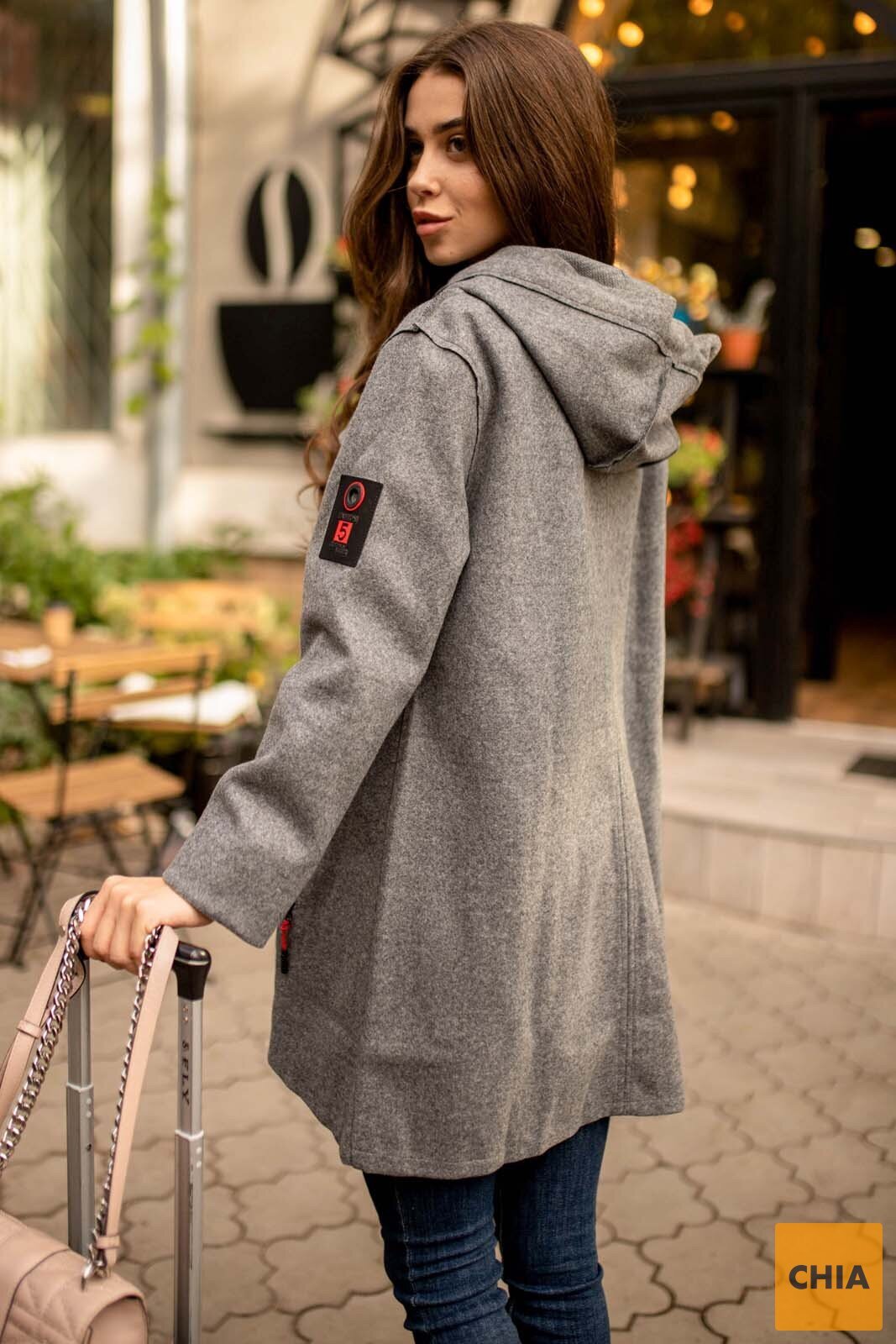 Укороченное пальто на змейке