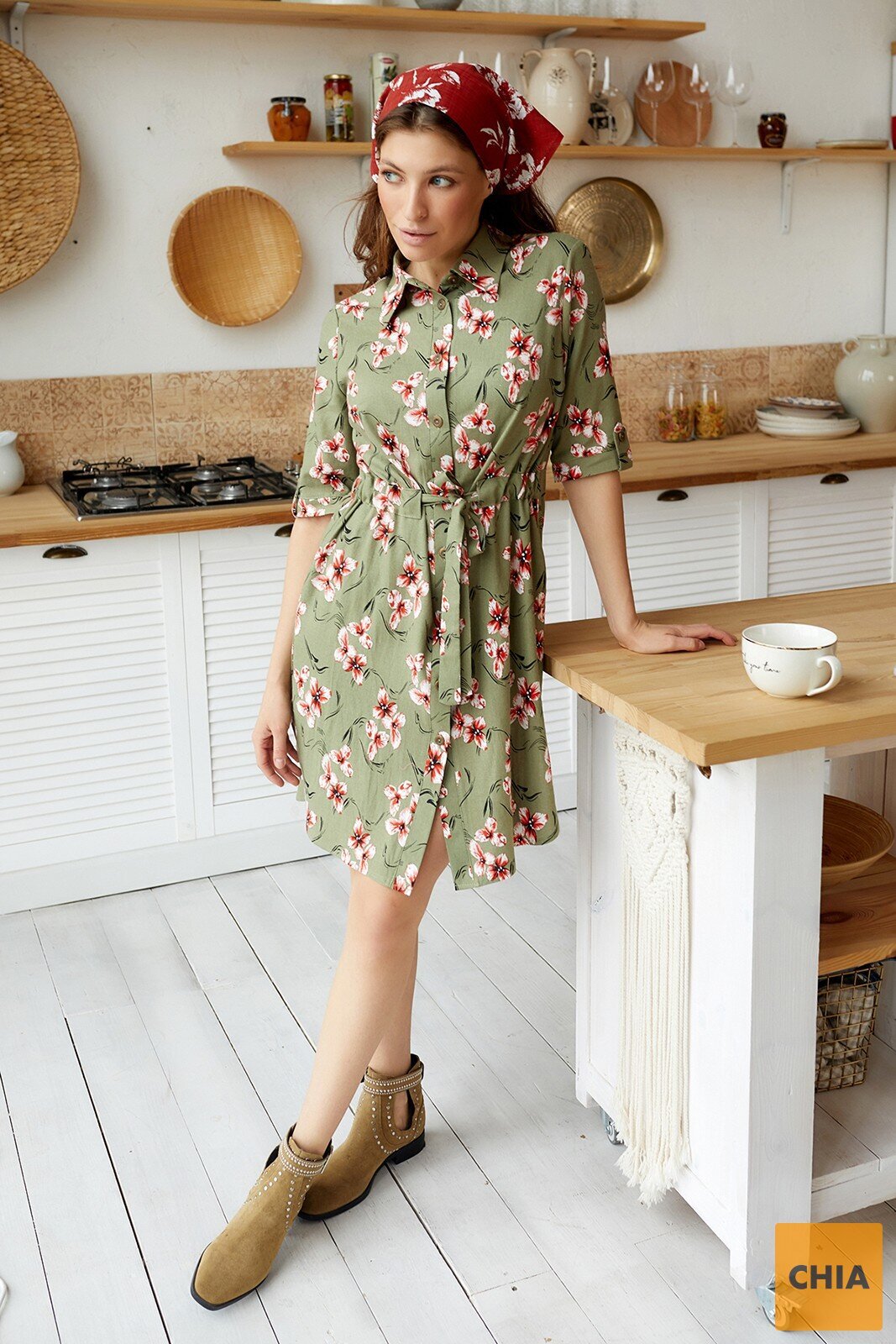 Платье-рубашка из натурального льна цвета хаки с поясом миди